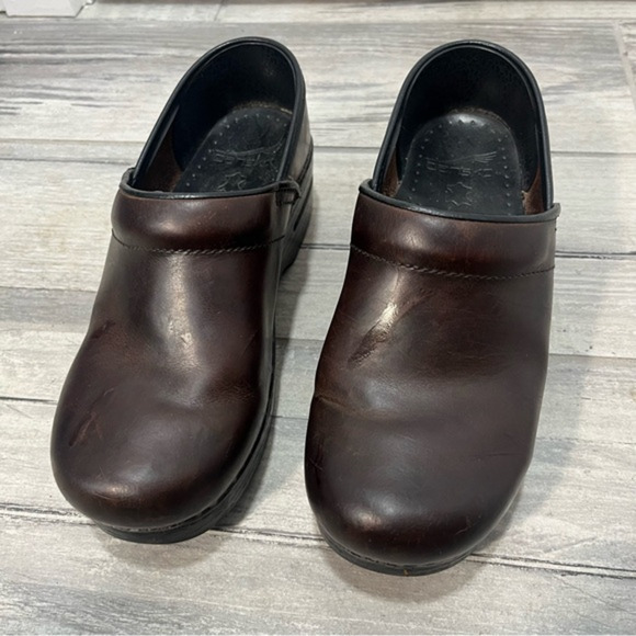 Dansko XP Clogs Leather Brown Comfort Shoes Nursing EU Size 37 US Size 6.5 - 7 - Picture 2 of 6
